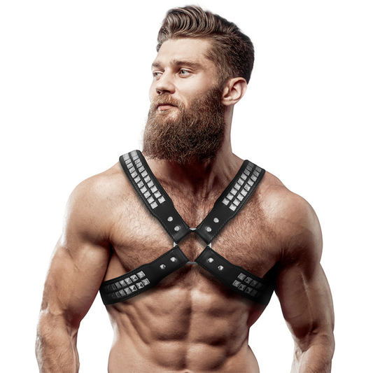 FETISH SUBMISSIVE ATTITUDE - ARNÊS DE COURO ECOLÓGICO COM PEITO CRUZADO E REBITES PARA HOMENS