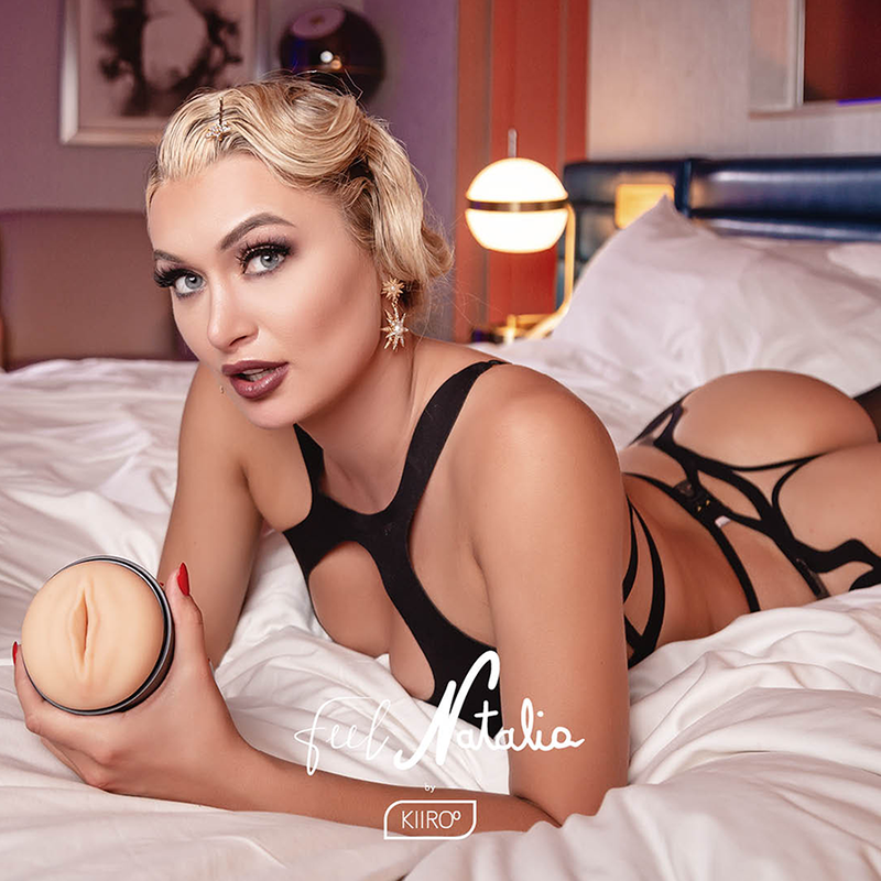 KIIROO - FEEL NATALIA STARR DA COLEO STARS STROKERS - Infernum Store